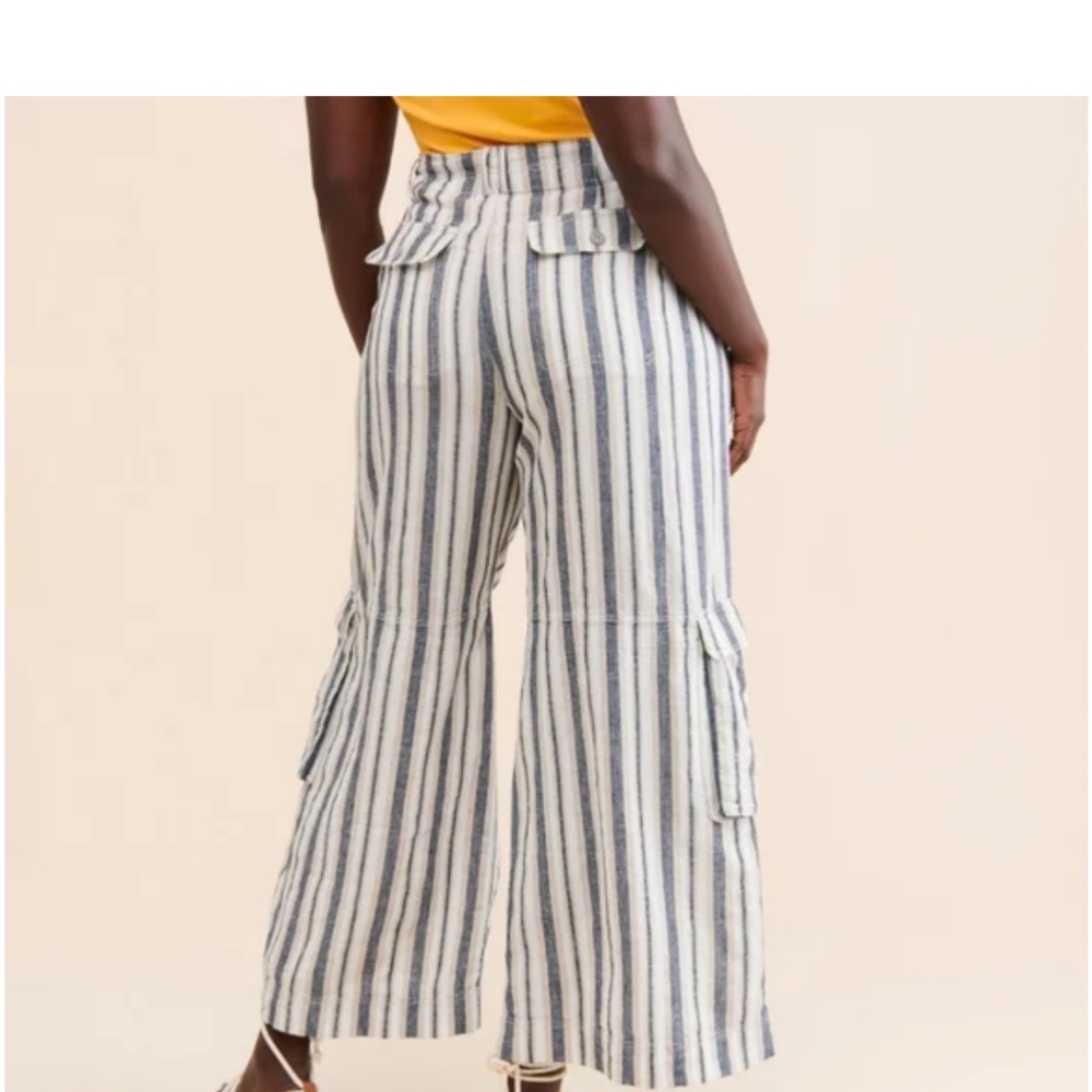 Anthropologie Pilcro Linen and Cotton Beach Cargo Pants - Picture 3 of 4